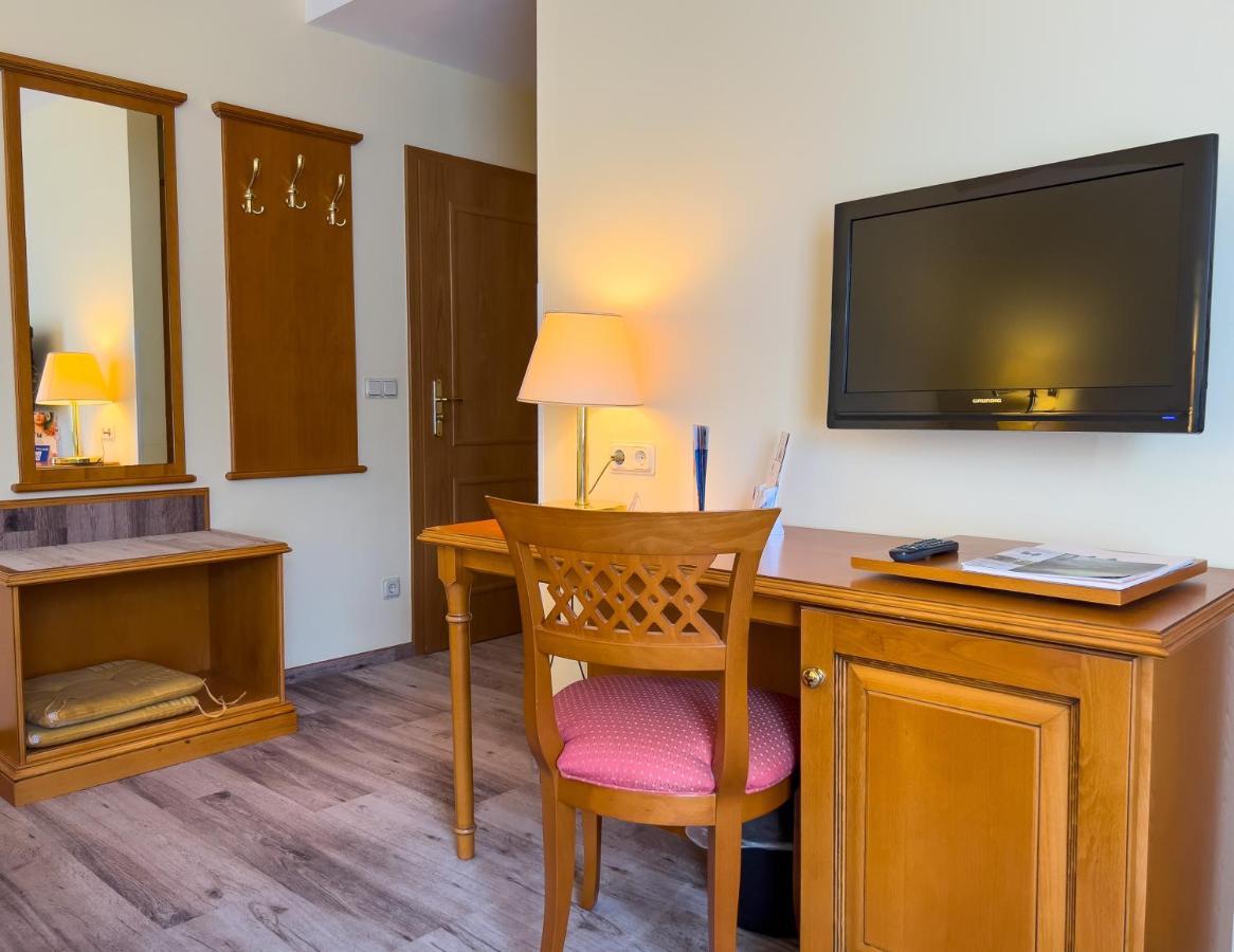 Hotel Landhaus Woerlitzer Hof Oranienbaum-Woerlitz Buitenkant foto