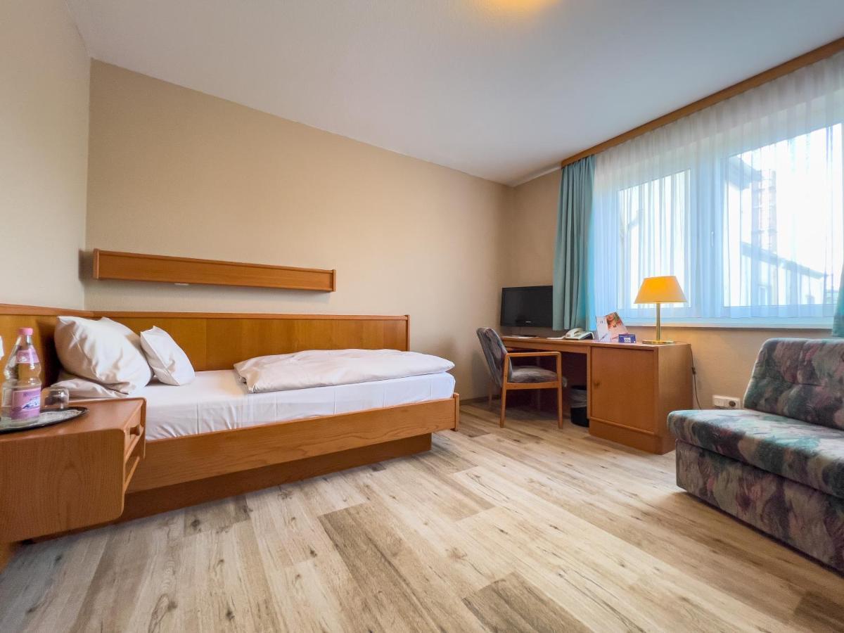 Hotel Landhaus Woerlitzer Hof Oranienbaum-Woerlitz Buitenkant foto