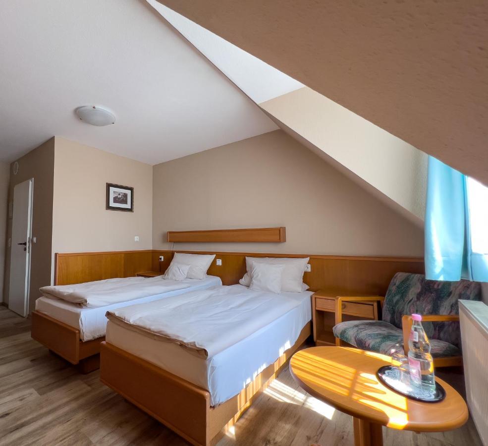 Hotel Landhaus Woerlitzer Hof Oranienbaum-Woerlitz Buitenkant foto