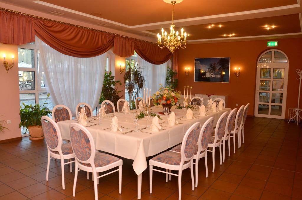 Hotel Landhaus Woerlitzer Hof Oranienbaum-Woerlitz Buitenkant foto